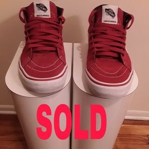 Sneakers Van sk8 Hi pro classics. Red